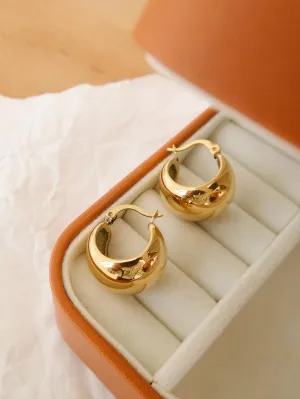 Amlie Huggie Earrings