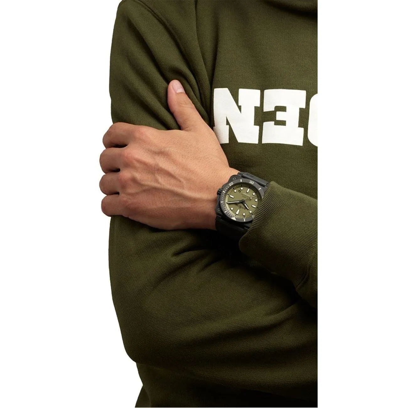 BR 03-92 DIVER MILITARY