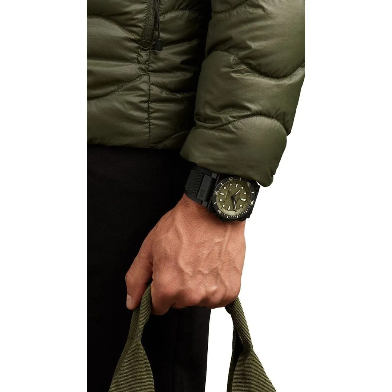 BR 03-92 DIVER MILITARY