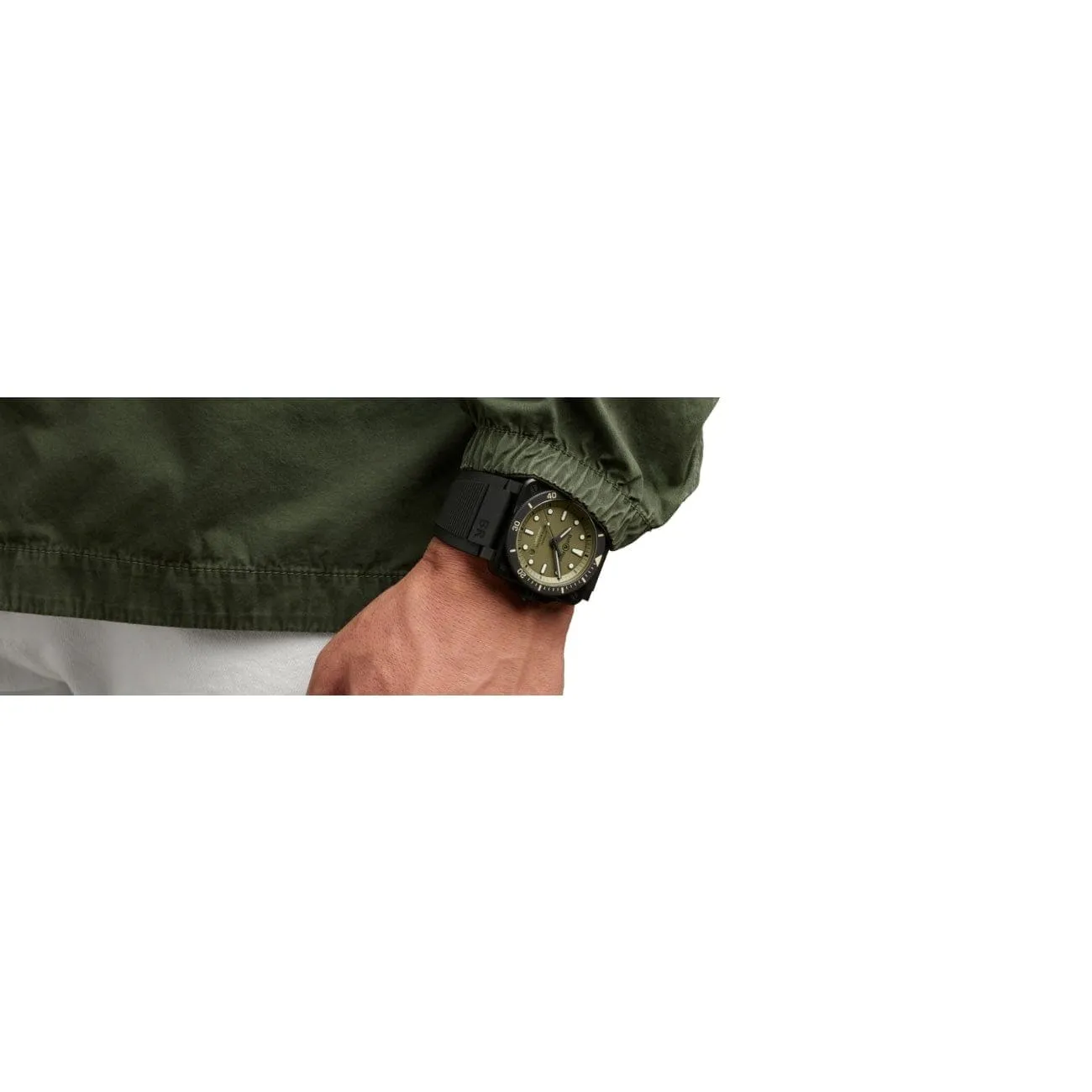 BR 03-92 DIVER MILITARY