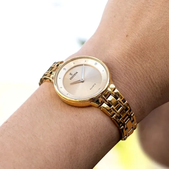 Festina Elegance and Durability Women's Watch with Beige Dial and Stainless Steel Strap F20601/2