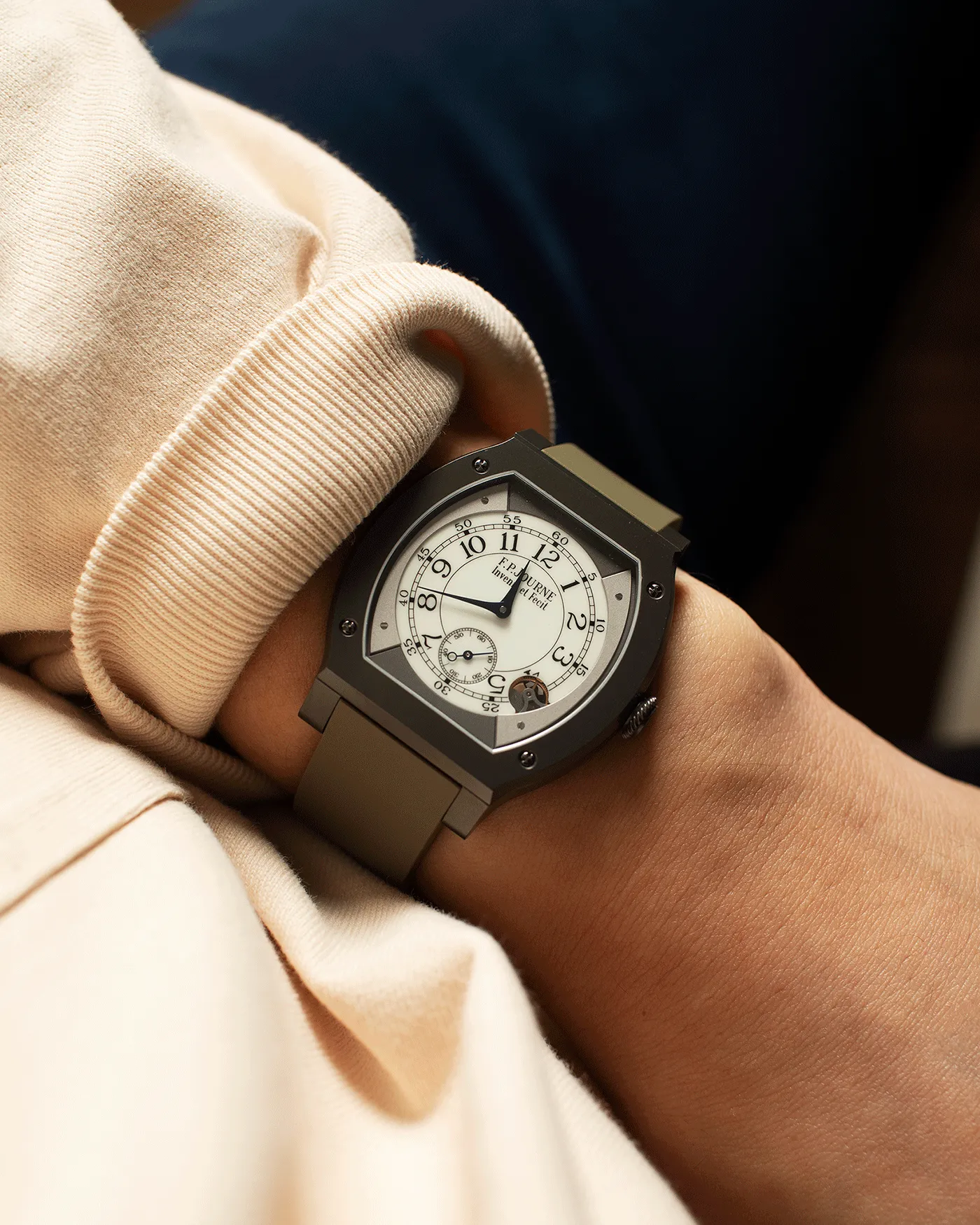 F.P. Journe Elegante 48 Titalyt