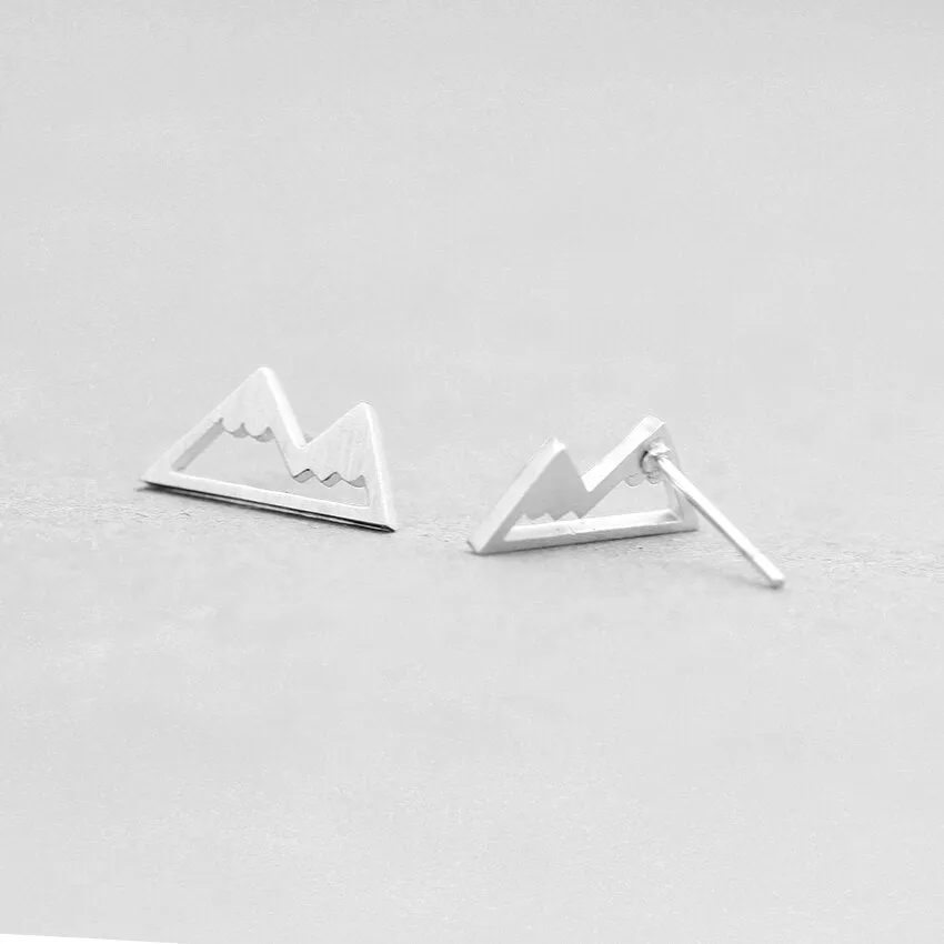 Simple Origami Layering Peak Snow Mountain