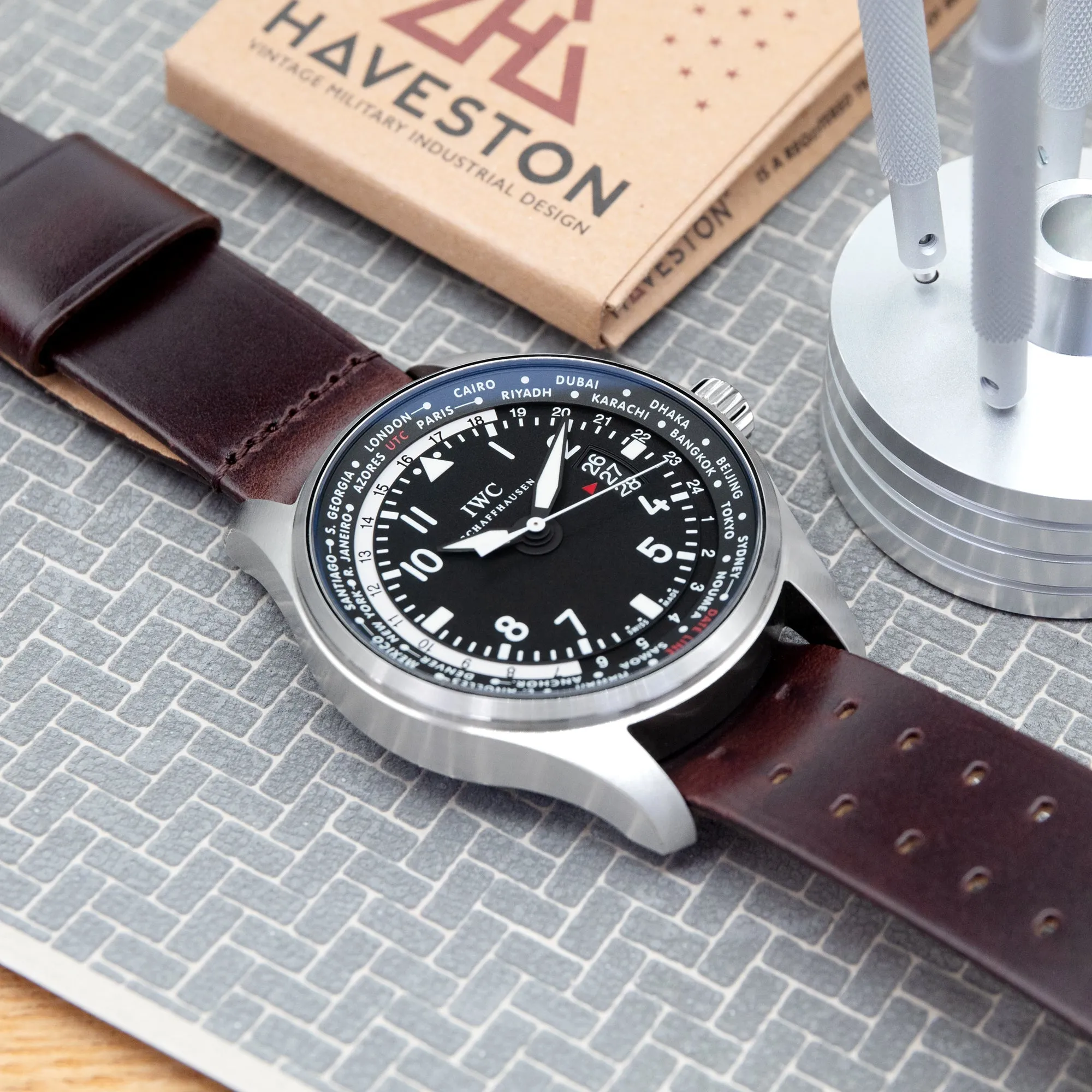 THE M-1907 Seal Brown Leather Watch Band by HAVESTON Straps